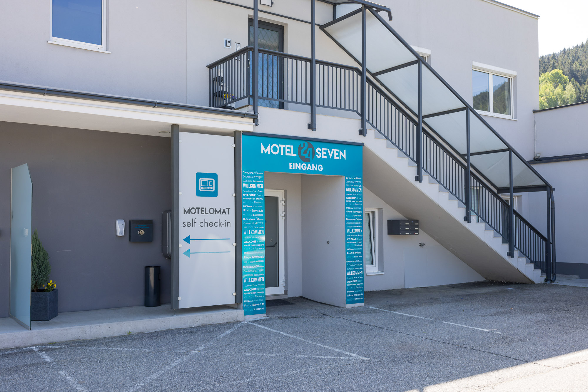 Motel24seven Rezeption Eingang